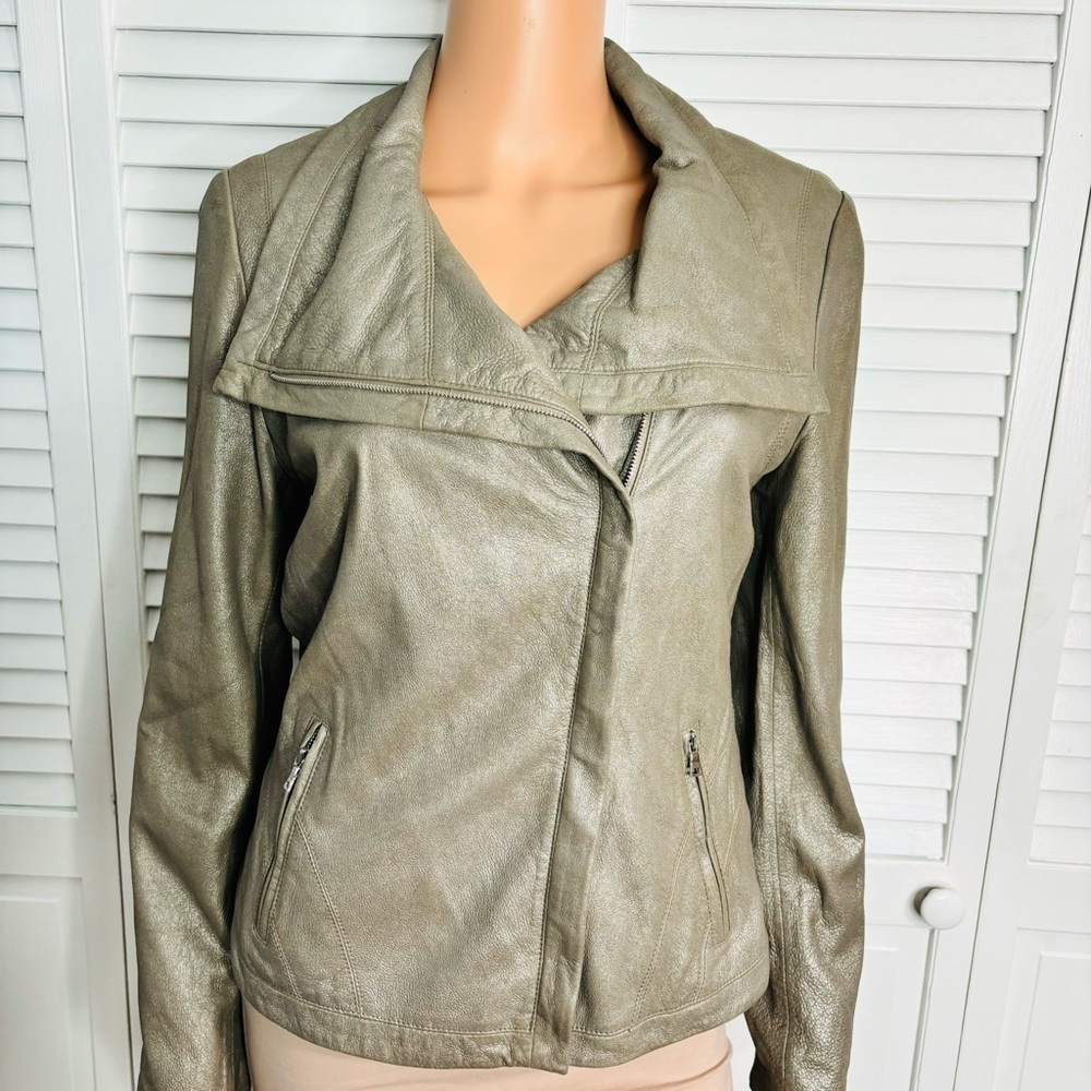 ELIE TAHARI Natalie Jacket Silver Leather Jacket Size Medium